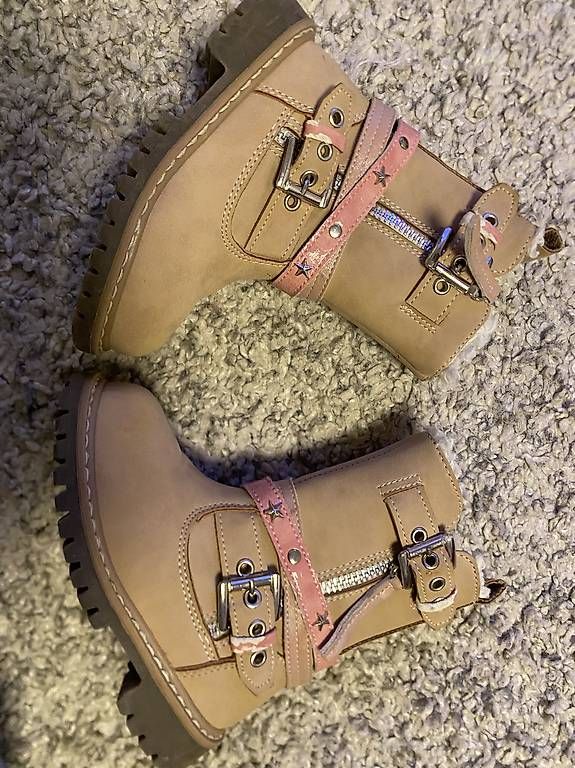 Schuhe für Mädchen: Stiefel grösse 25 – Gebraucht aus Rorschacherberg von JBF17 1