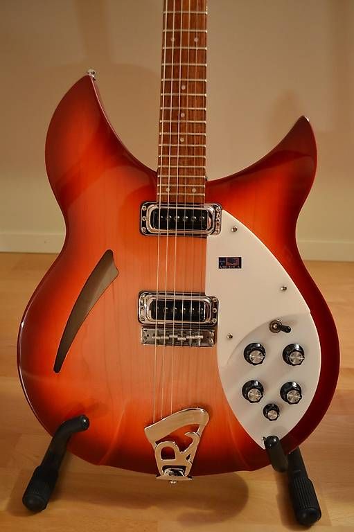 Rickenbacker Strumenti musicali: [NEUWERTIG] Rickenbacker 330 FG – Usato da Zuchwil venduto da route89 1