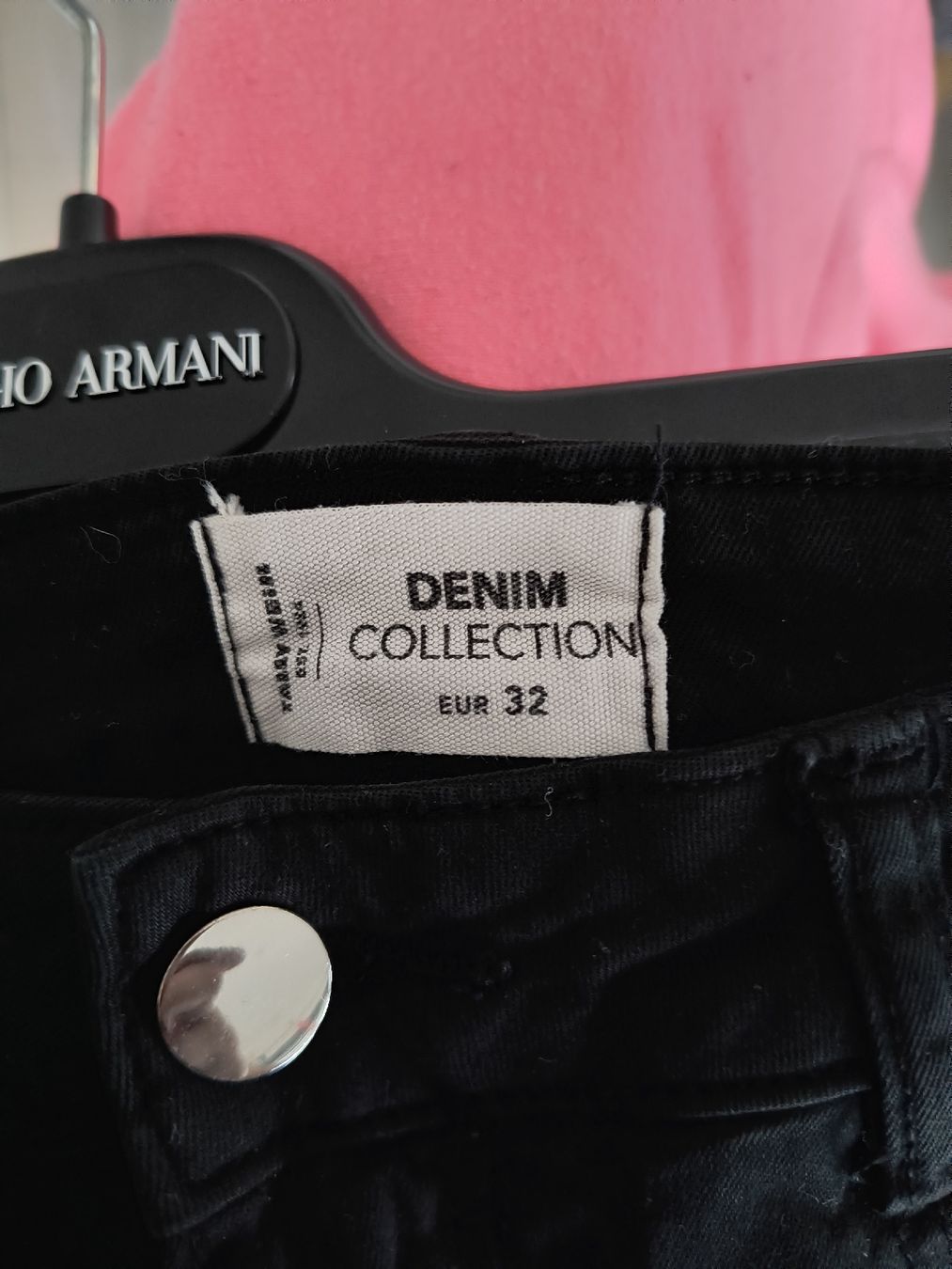 Tally Weijl Jeans: Schwarze Cargohose Gr. 32 / Tally Weijl – Usato da Schöfflisdorf venduto da kin_2dp9 2