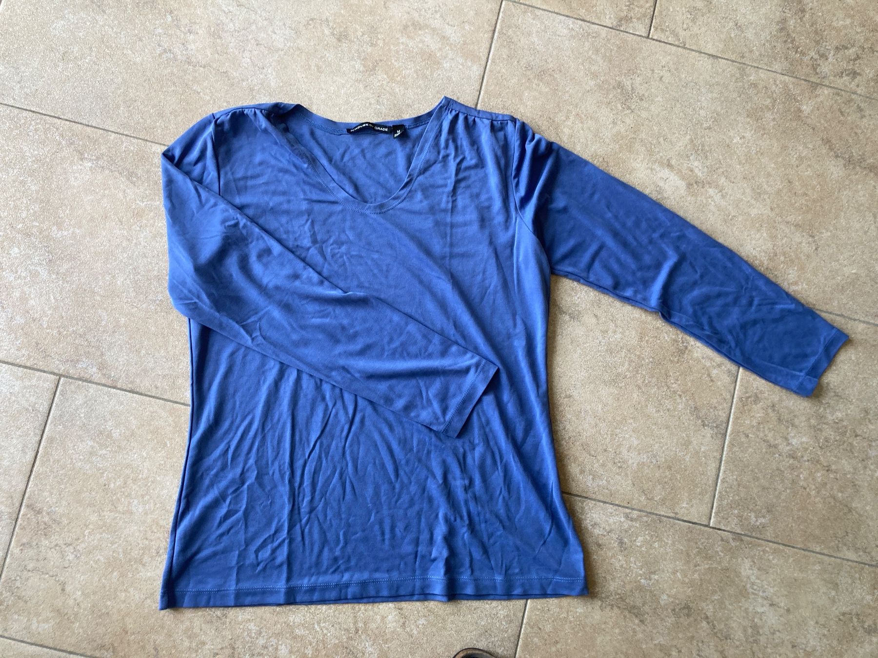 Maglioni & Felpe: Dünnes Damen Shirt, Grösse M hellblau – Usato da Gelterkinden venduto da froggy80
