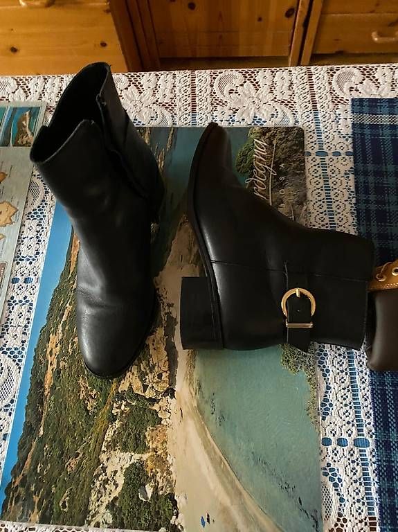 Damenschuhe: Bottines Minelli 36, neuves – Gebraucht aus Genève von eva_l6xd