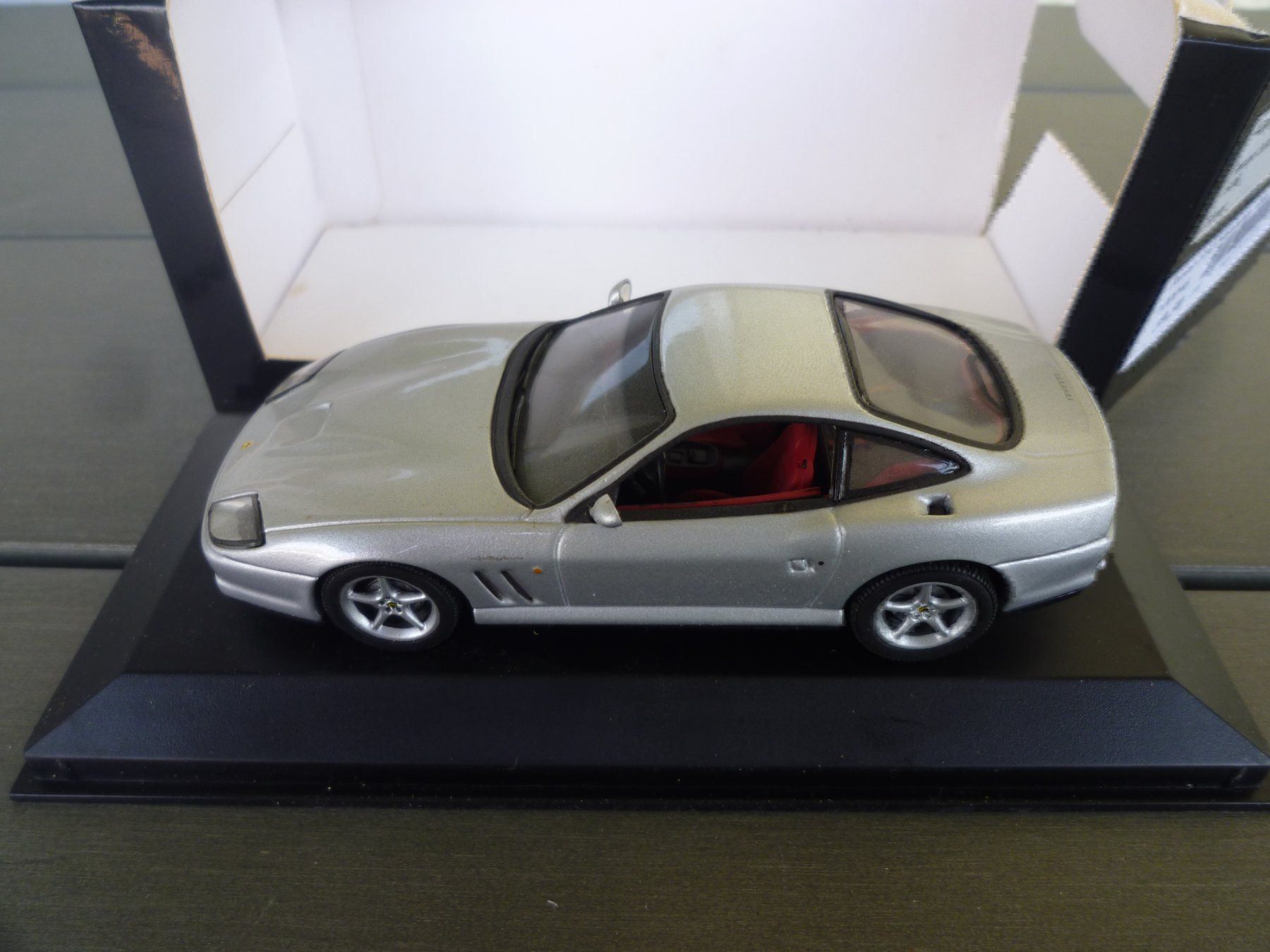 Minichamps Modellini d'auto: Ferrari 550 Maranello (1996) – Nuovo e nell'imballaggio originale da Flawil venduto da Imperiosud 4