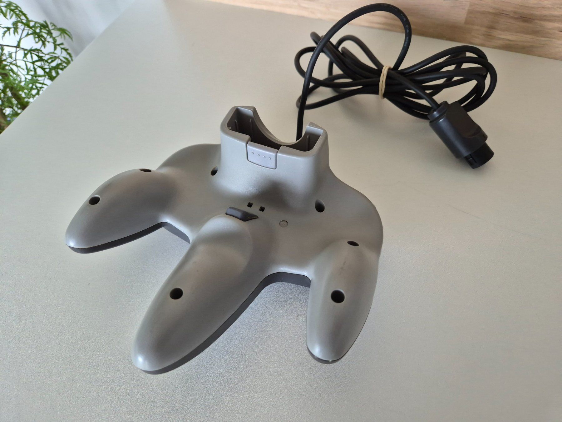 Controller: Nintendo 64 Controller Grau original N64 – Usato da Bassersdorf venduto da retrolab 2