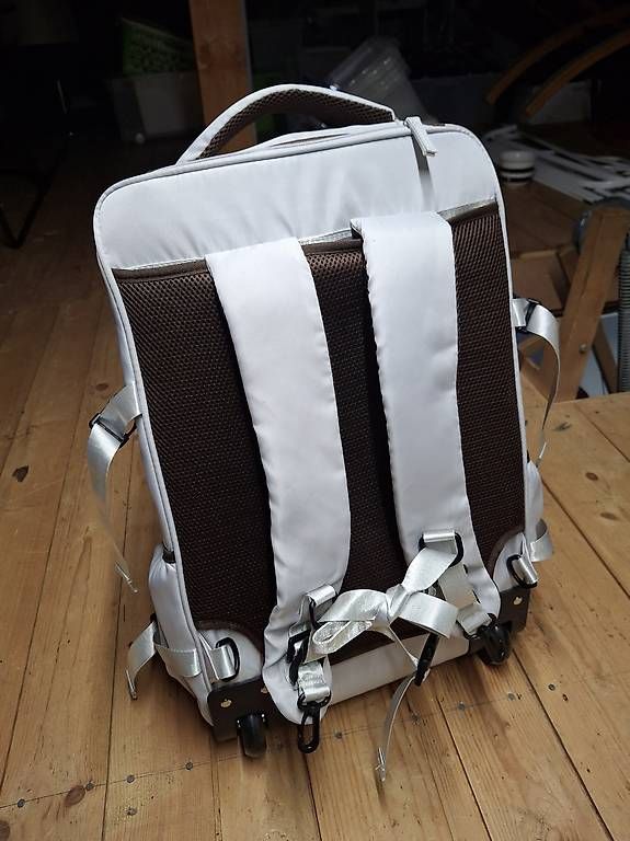 Sacs à dos: Rucksack mit Rollkoffer- funktion – Neuf avec emballage d'origine à Oberneunforn par Jana26 2