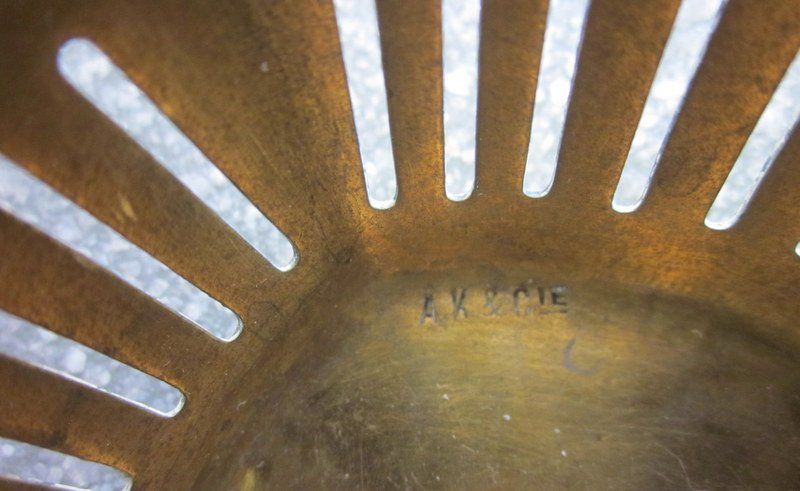 Ciotole: Antike Messing Schale Schiffchenform Albert Köhler AK & CIE – Usato da Bischofszell venduto da raika 6
