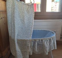 Berceau en fer pour poupée