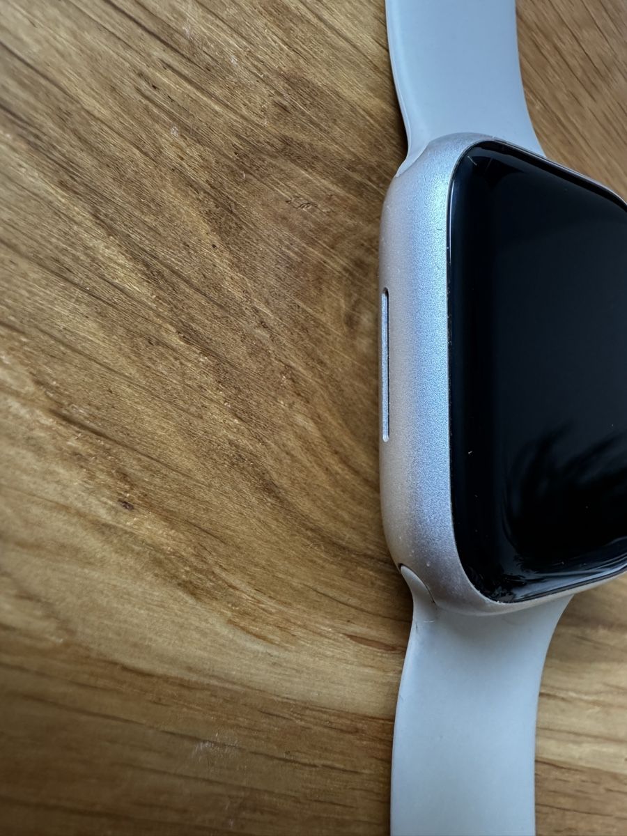 Apple Smartwatch: Apple Watch Series 7 41mm – Usato da St. Gallen venduto da lea_hq2w 6