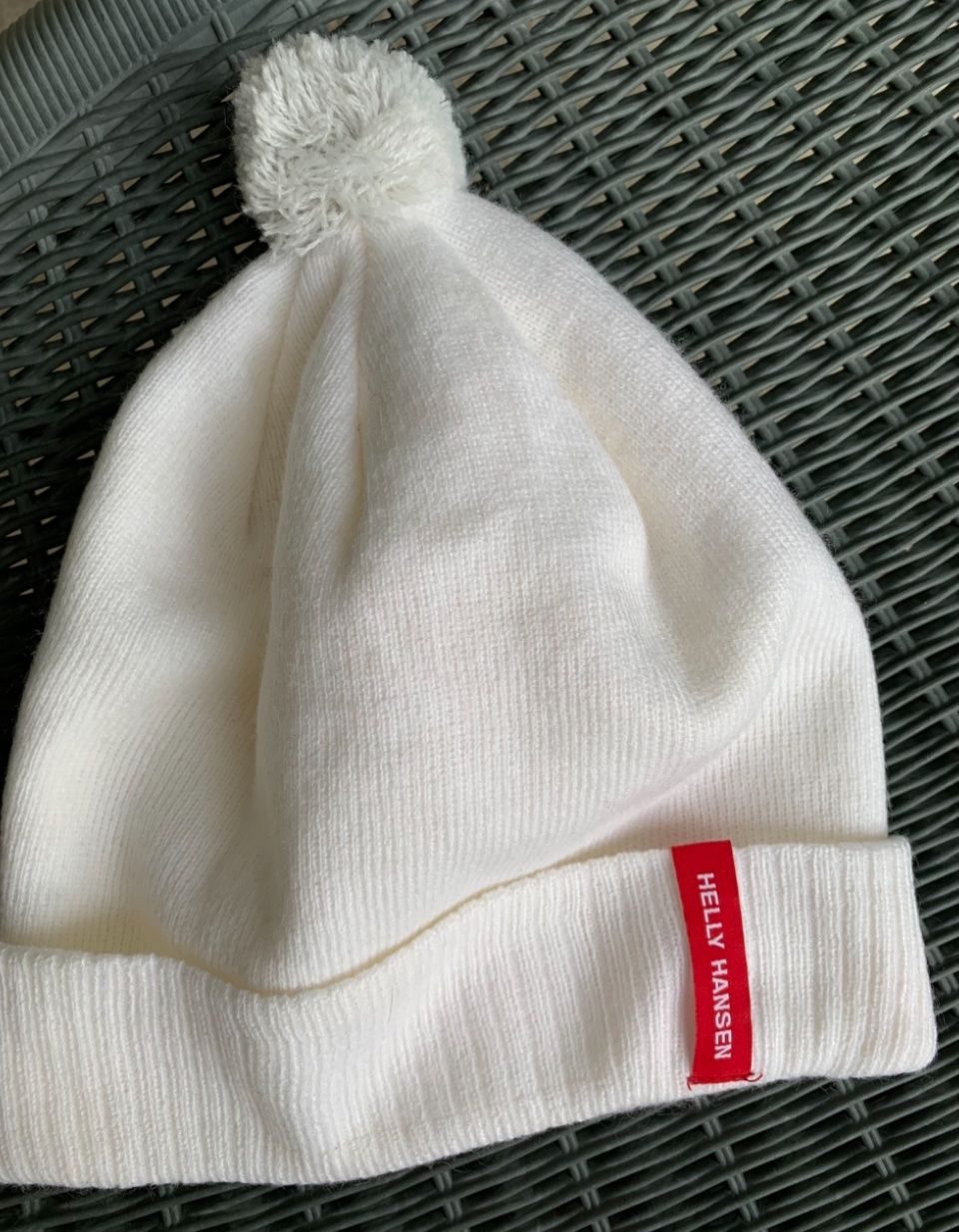 Helly Hansen Copricapi, berretti & cappellini: Superbe bonnet HELLY HANSEN mini pompon ONE SIZE – Nuovo (secondo la descrizione) da Martigny venduto da only__you 6