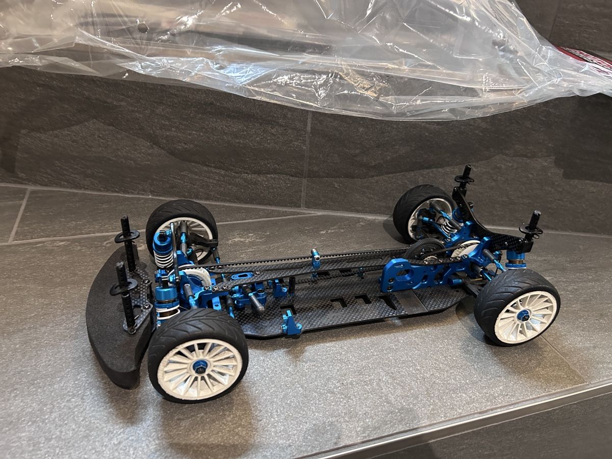 Tamiya Modellismo RC: Tamiya TRF416x mit Lipo chassis upgrade – Usato da Kestenholz venduto da ask_9wxb