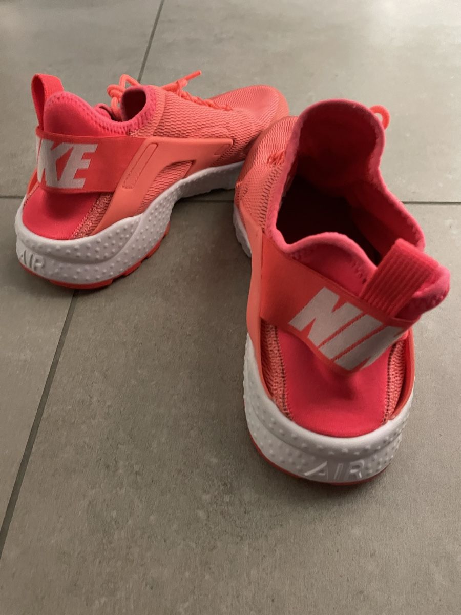 Nike Scarpe da uomo: Nike Sneakers – Usato da Zunzgen venduto da mel_y6w2 2