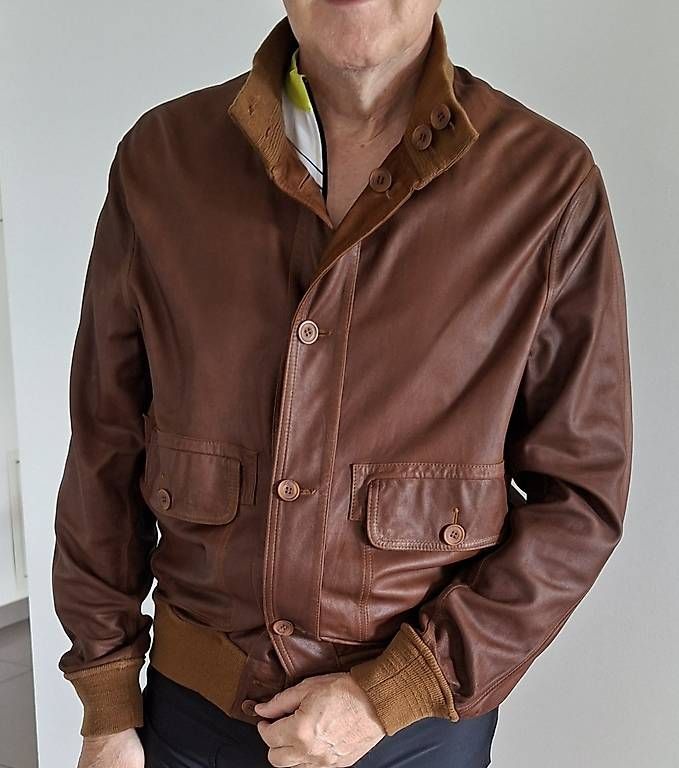 Giacche: Blouson de marque réversible 100 % cuir veritable - neuf – Nuovo e nell'imballaggio originale da Pully venduto da Dede1958