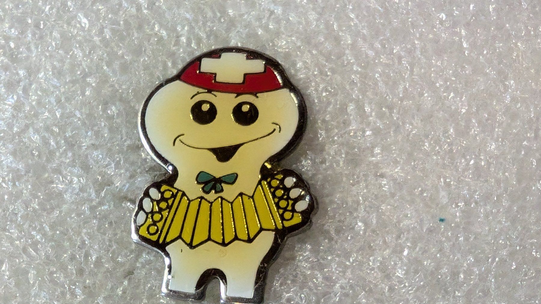 Placchette & Badge: Ansteckpin 221: Maga Bio – Usato da Oppligen venduto da Pin-Fall-Shop