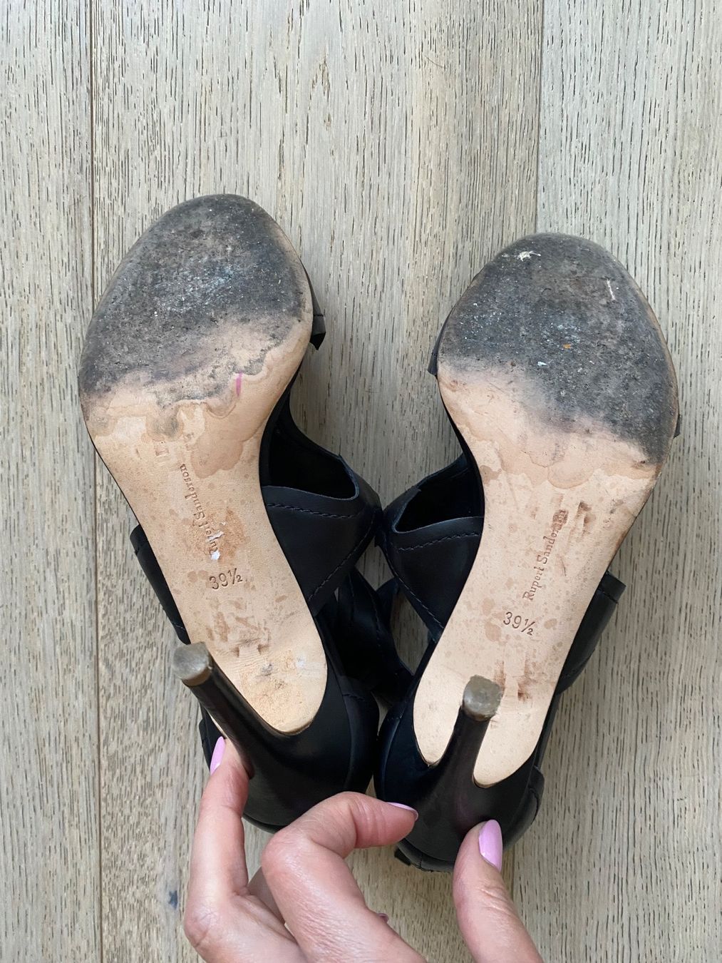 Damenschuhe: RUPERT SANDERSON Black sandals, EU 39.5 – Gebraucht aus Grand-Lancy von catallegra1976 7