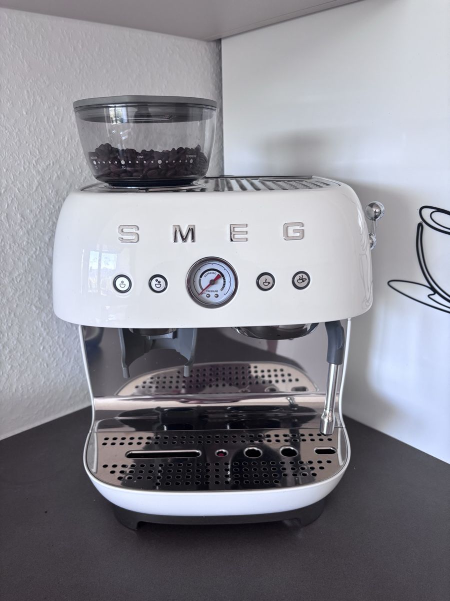 Smeg Macchine per caffè & Macchine per espresso: Smeg Kaffemaschine – Nuovo (secondo la descrizione) da Bern venduto da rah_p2vn 1