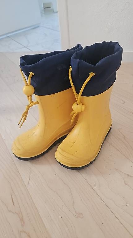Scarpe per ragazzi: Romika Gummistiefel gr. 23 – Usato da Flurlingen venduto da Nicole_Koogoo