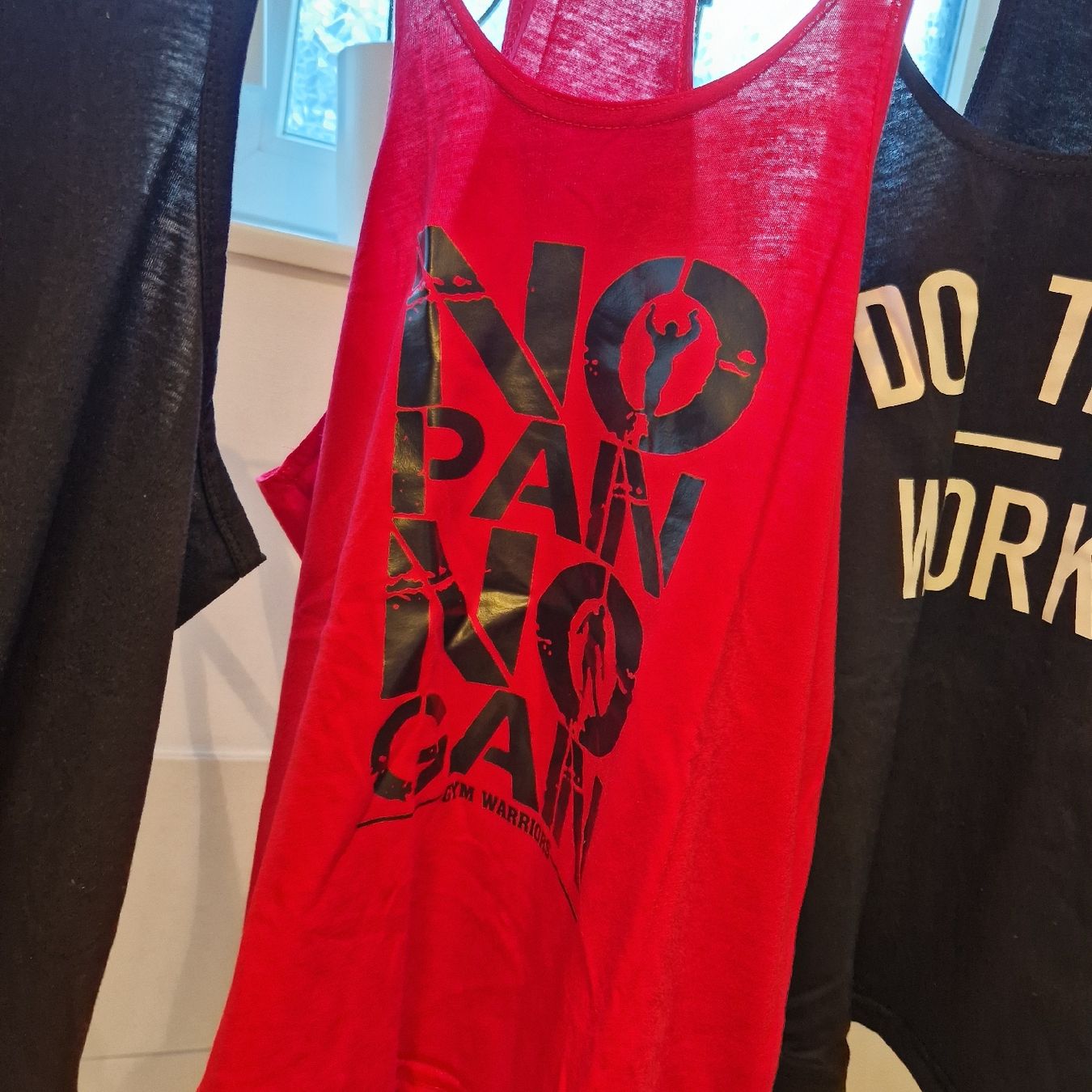 Lotti di vestiti: 4 Fitnesstops / shirts Gr. S/M – Nuovo e nell'imballaggio originale da Nendeln venduto da Zopfie_ 5
