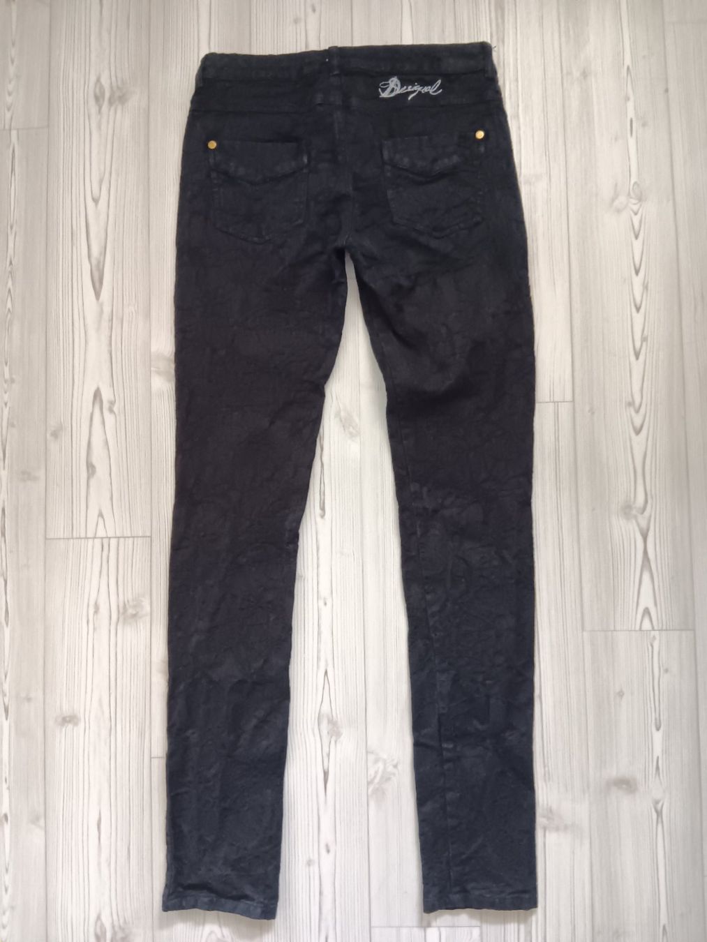 Desigual Jeans: DESIGUAL Jeans taille / Grosse 26 – Usato da Cossonay-ville venduto da Super-Price-Quality 5