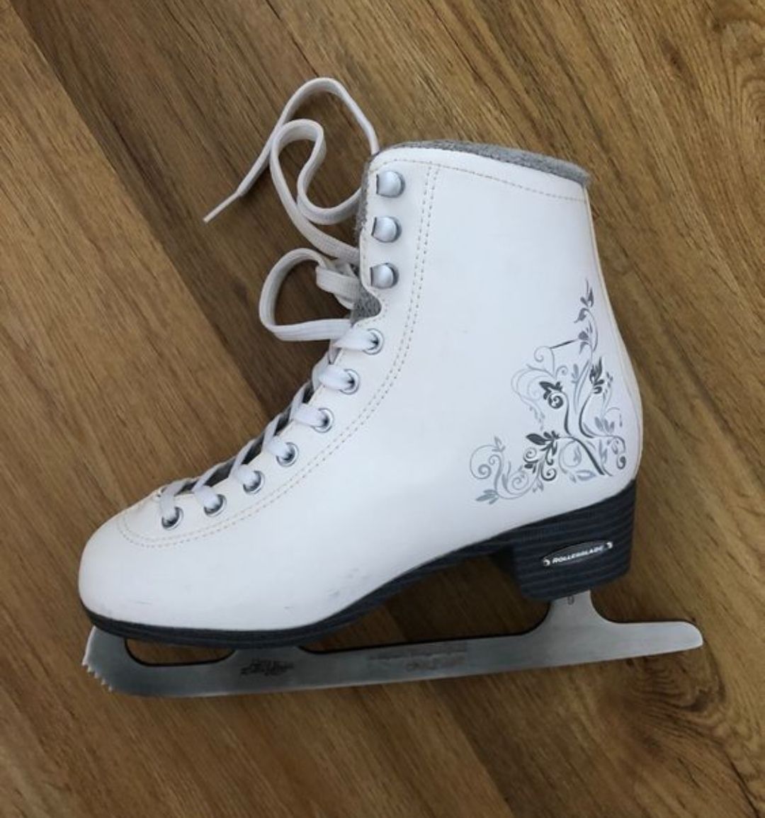 Pattini da ghiaccio: Eislaufschuhe, Schlittschuhe von Rollerblade, weiss, Grösse – Usato da Cham venduto da julayla 2