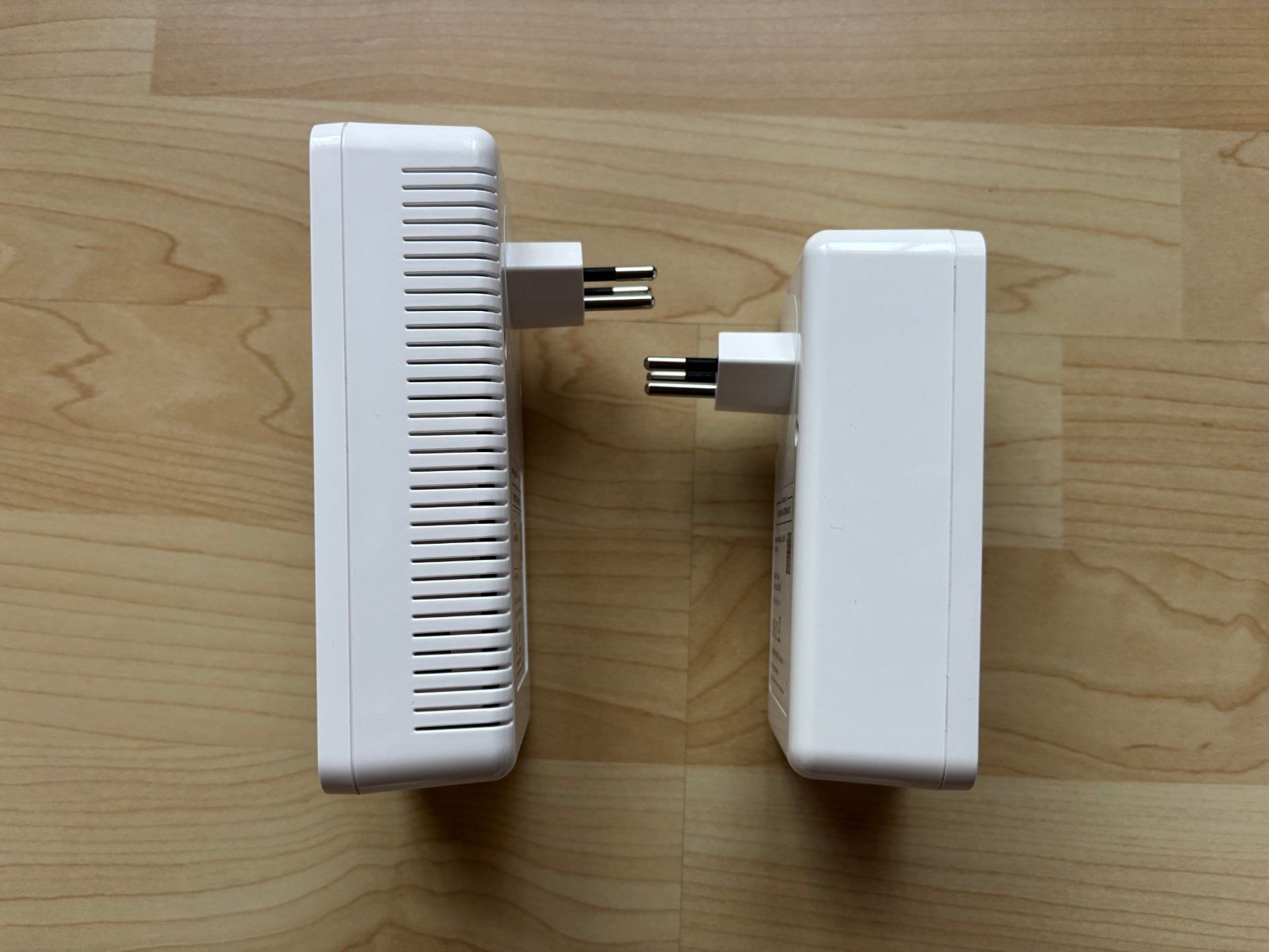 Devolo Modem & Router: Magic 2 WiFi 6 Starter Kit + Erweiterung Adapter – Nuovo (secondo la descrizione) da Schöftland venduto da Kitogeli 1