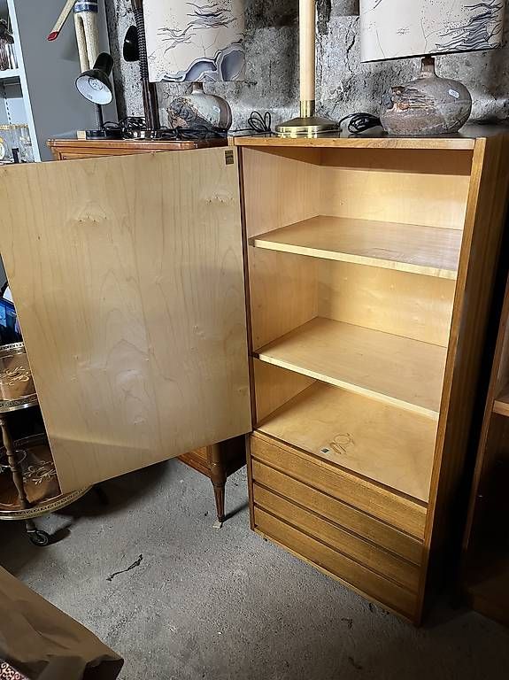 Pfister Armadi: Petite armoire Pfister – Usato da Arnex-sur-Orbe venduto da Tutu1037 1