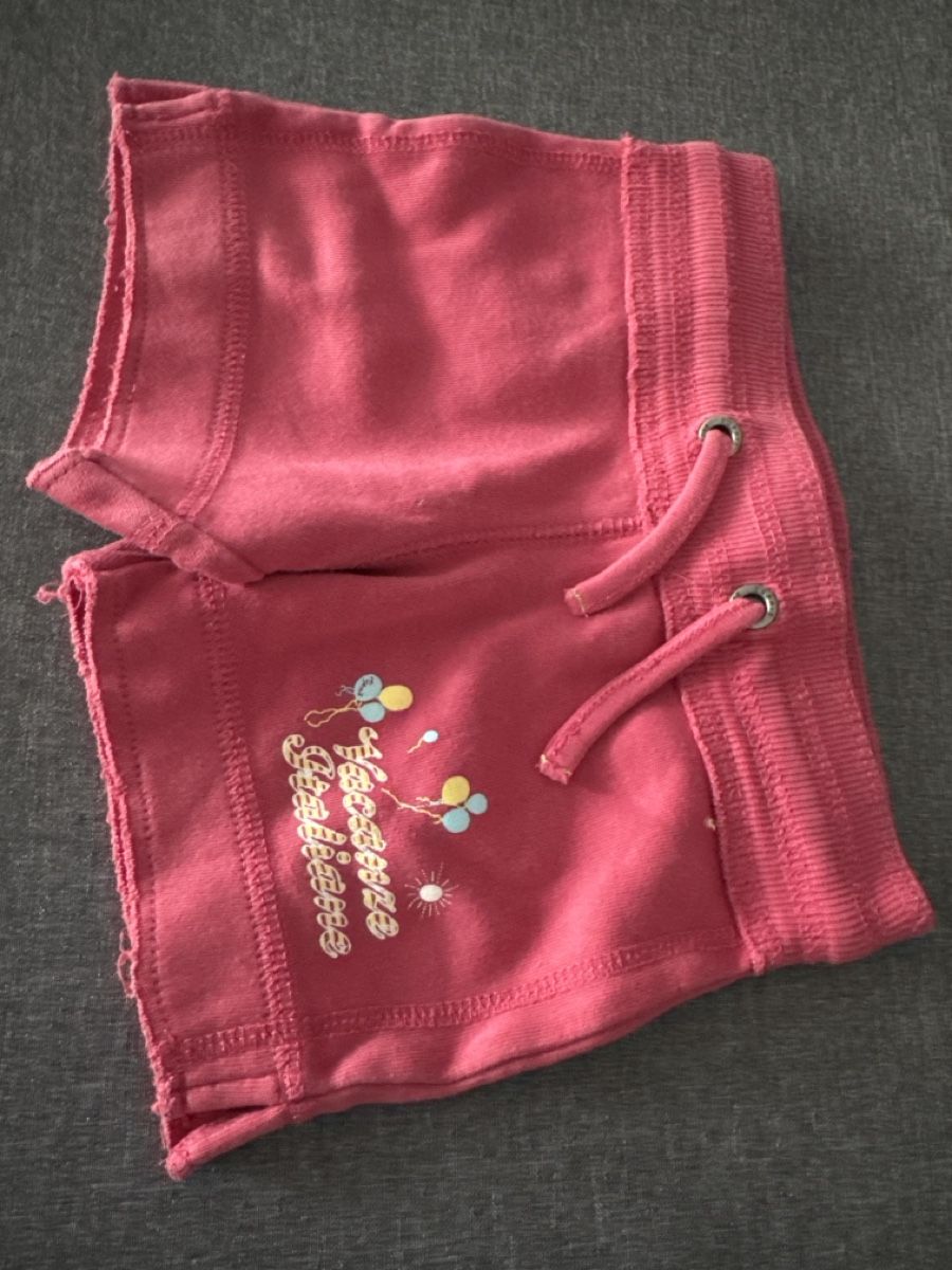 Esprit Pantaloni: Esprit Shorts, rot, Gr. 92 – Usato da Zürich venduto da Petrui