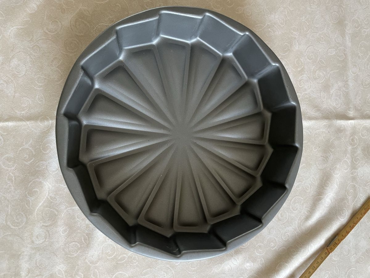 Teglie da forno: Tortenform gross wie neu – Usato da Nidau venduto da Beritundpan 2