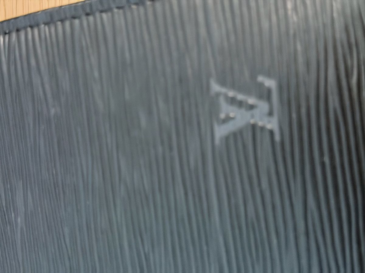 Louis Vuitton Borse da donna: LOUIS VUITTON Pochette Handbag Epi – Nuovo (secondo la descrizione) da Zollikon venduto da houseofsamar 3