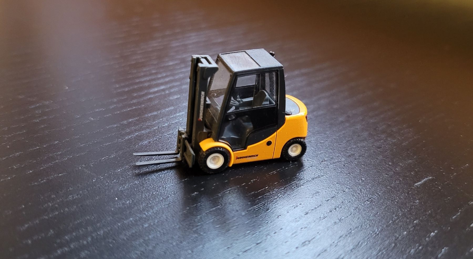 Herpa Kit di modellismo & Modellini statici: Herpa LKW's 1:87 – Usato da Hettiswil venduto da kuese85 5