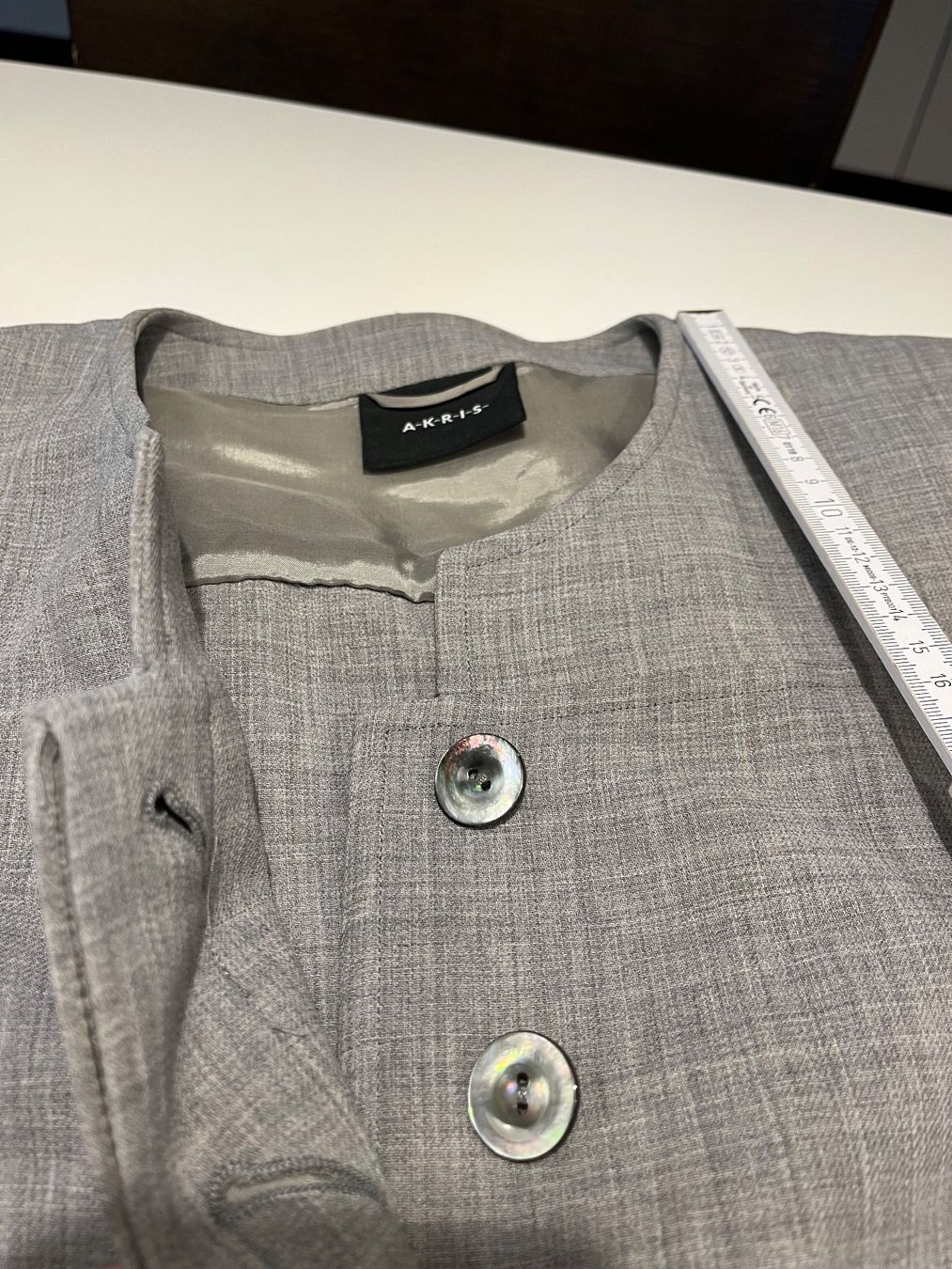 Akris Vestes: Akris Oberteil – D'occasion à Adetswil par dp9 6