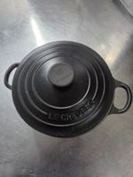 Le Creuset Kochtopf Schwarz 18cm gebraucht.