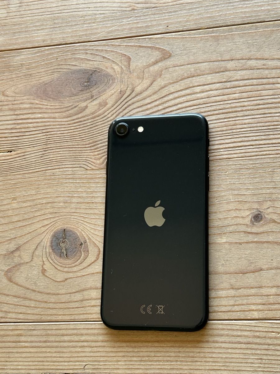 Apple Handys / Smartphones: Apple iPhone SE 2. Gen, 128GB, schwarz – Gebraucht aus Güttingen von Wasser9 2
