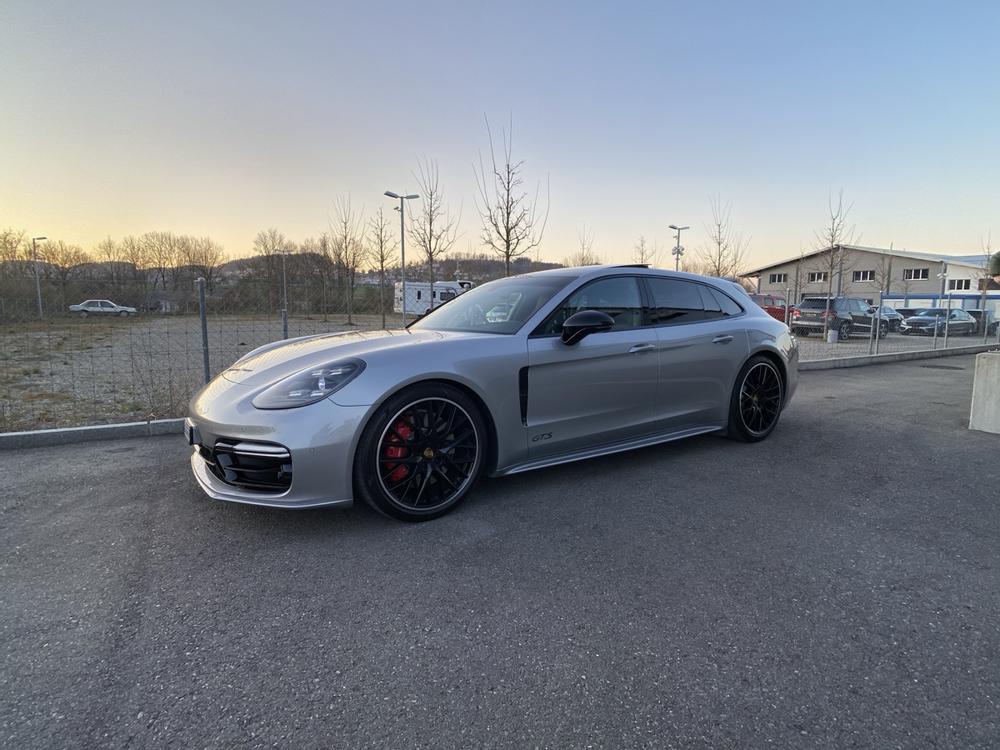 Porsche Panamera GTS Sport Turismo