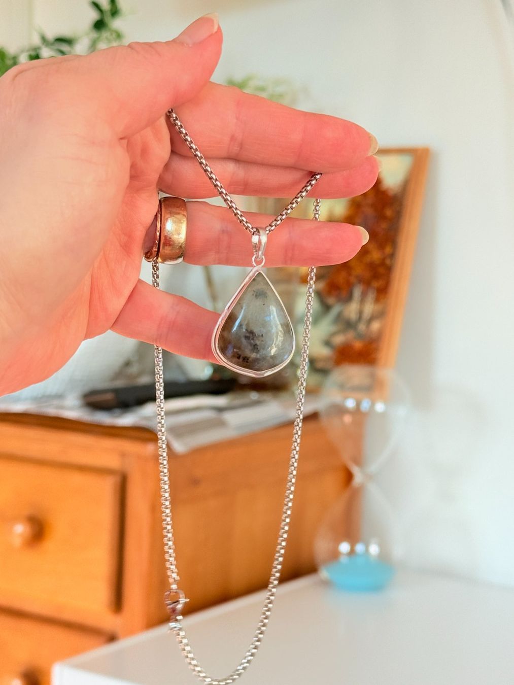 Catenine: Collier Labradorite naturelle – Nuovo e nell'imballaggio originale da Genève venduto da AGBERG 2