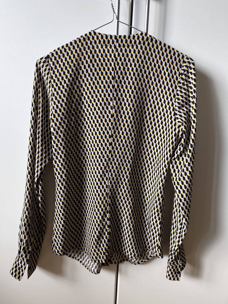 Hugo Boss Camicette: Hugo Boss Seidenbluse Gr. 32/34 – Usato da Zürich venduto da Kleanthy 1