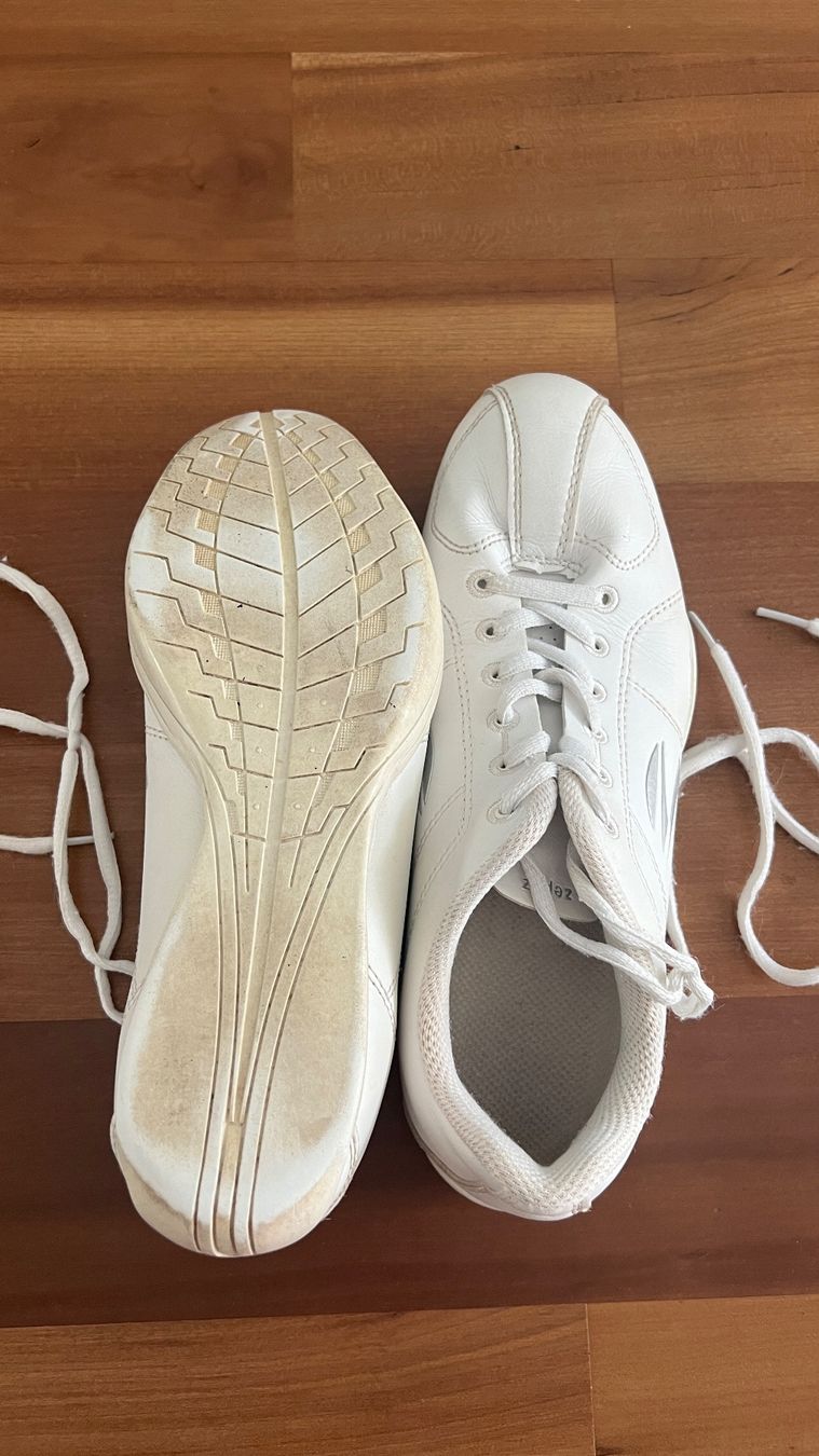 Scarpe da donna: Cheerleading Schuhe – Usato da Cham venduto da Guterprei1 1