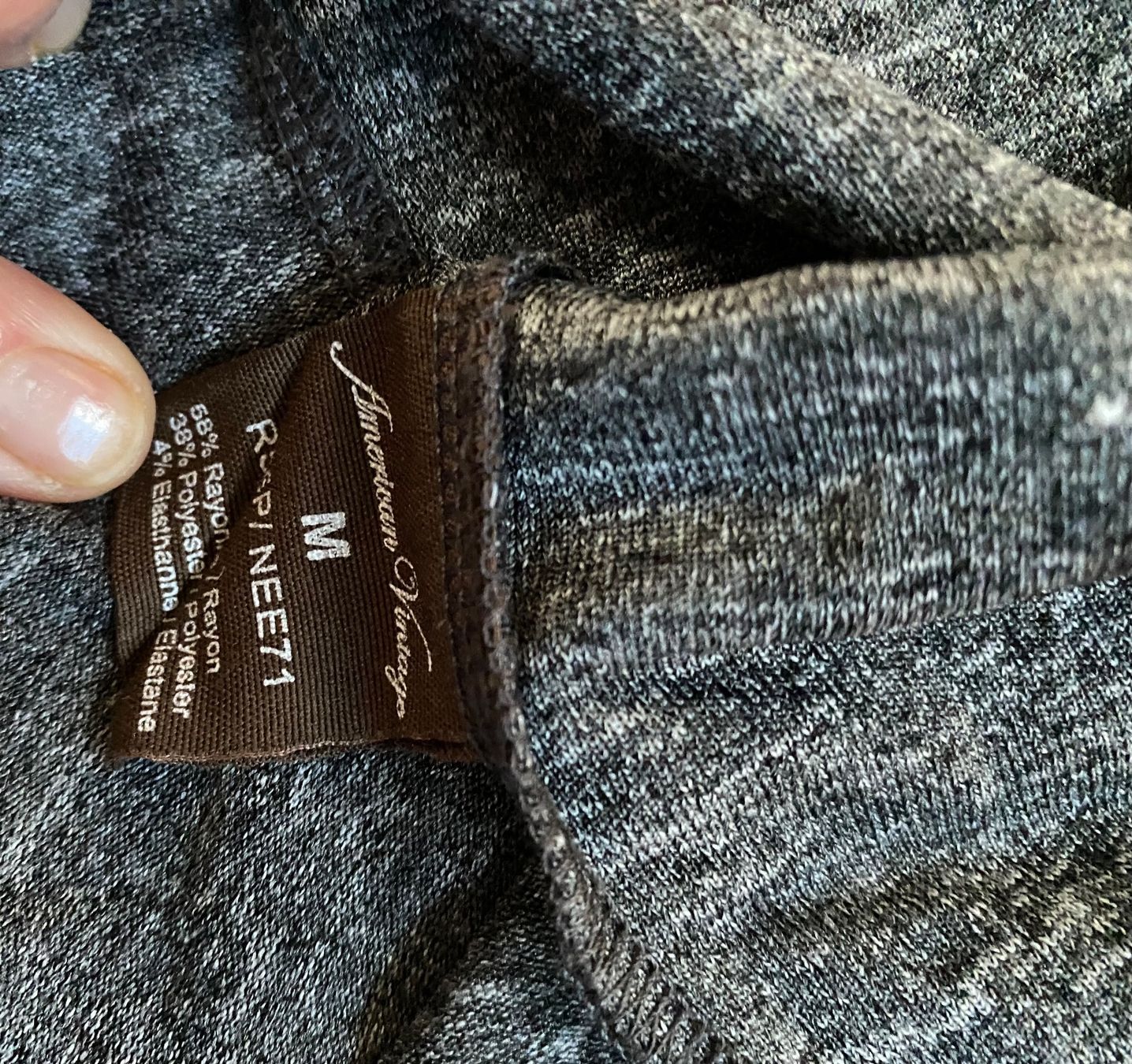 Top: Top Grau American Vintage 38 – Usato da Chur venduto da simhofstr 3