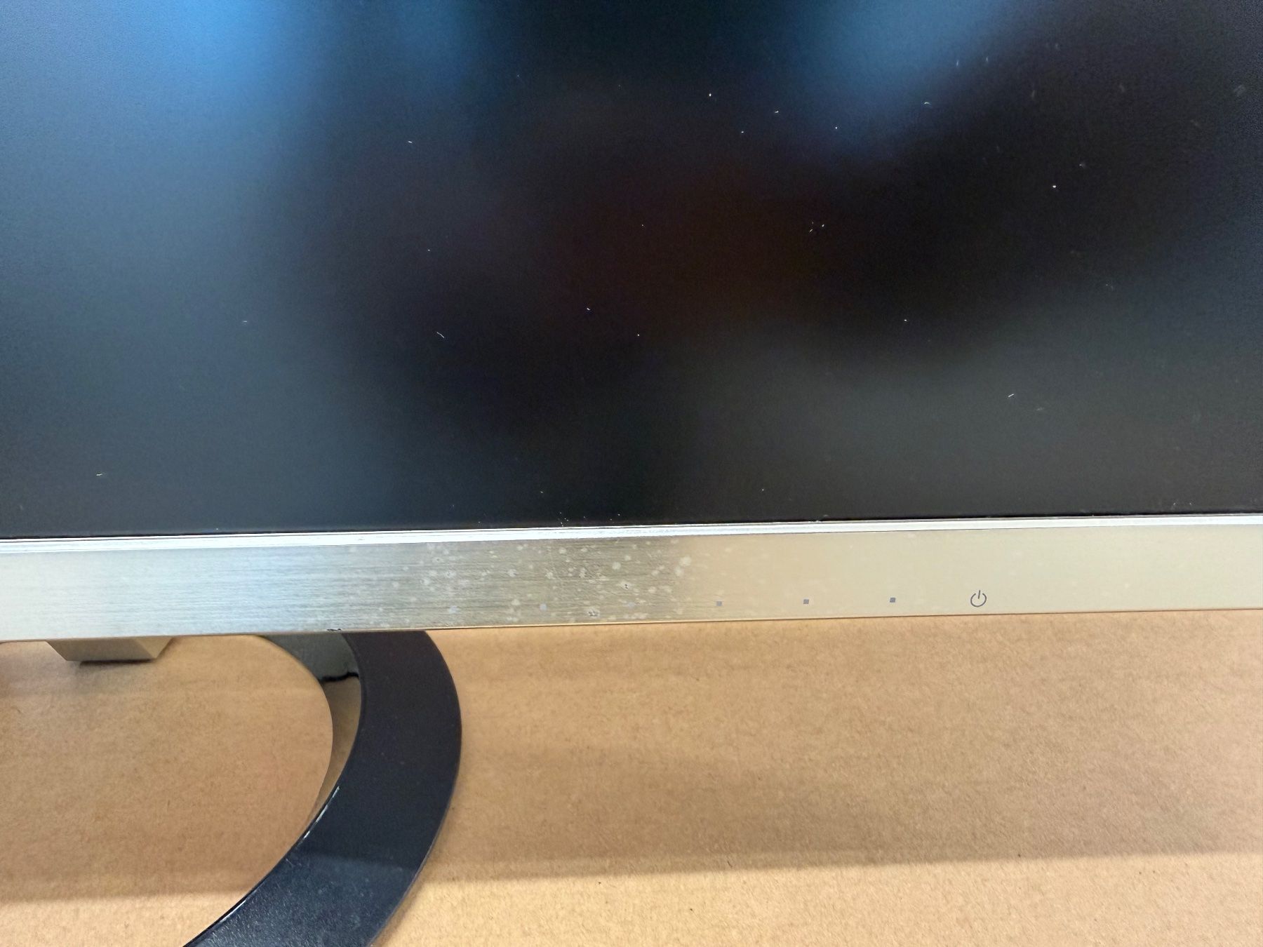 Asus Monitor: ASUS VZ249Q 23.8" Monitor – Usato da Dietlikon venduto da ComdatAG 3
