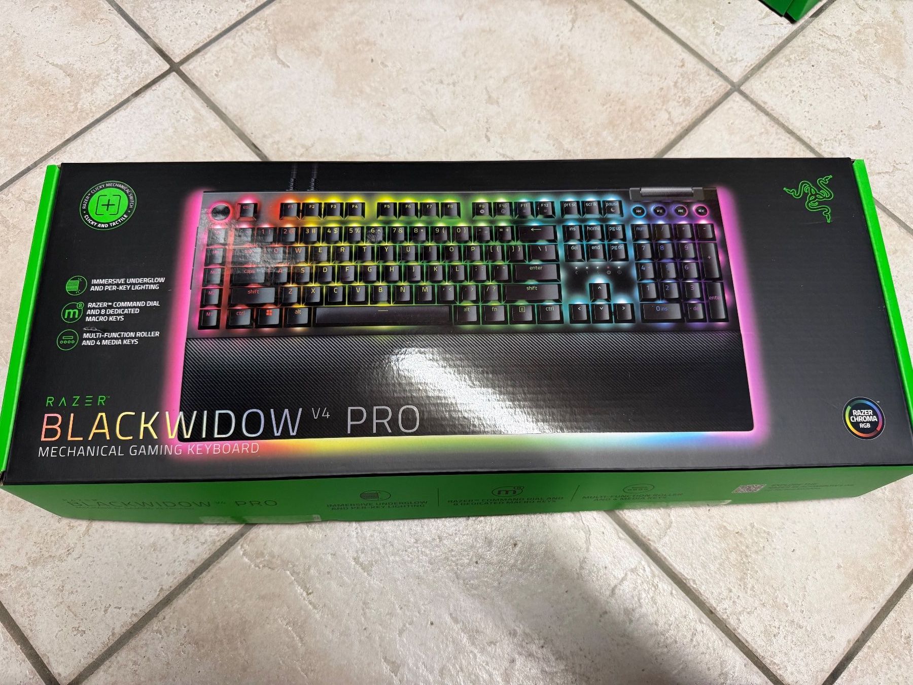 Tastiere: Razer BlackWidow V4 Pro, neu – Nuovo (secondo la descrizione) da Recherswil venduto da Yasa97