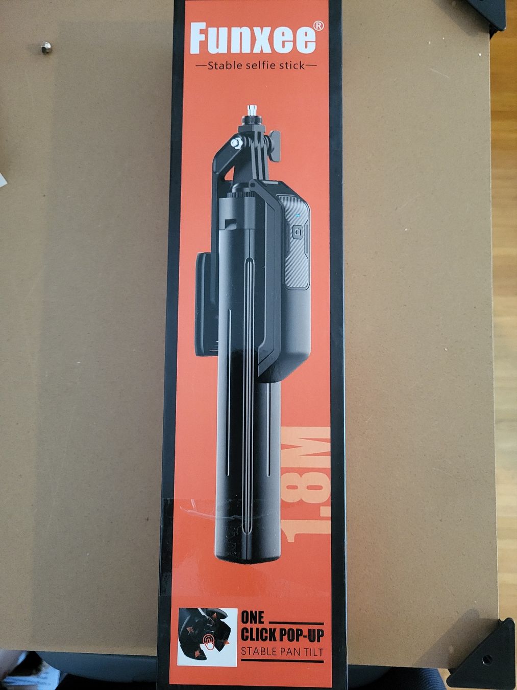 Trépieds & Accessoires: Funxee selfie stick neu und originalverpackt – Neuf avec emballage d'origine à Riniken par Melanie910