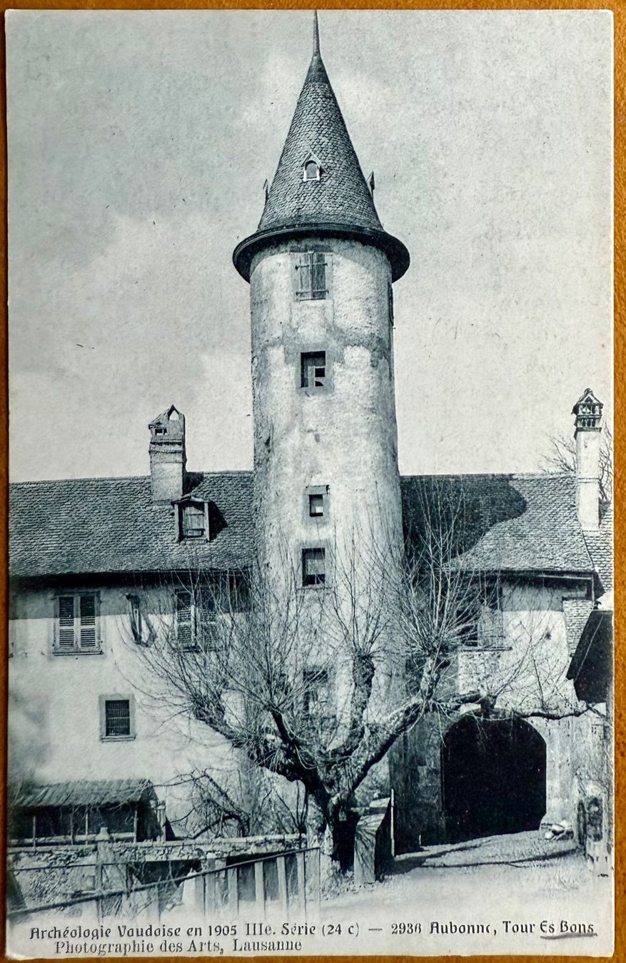 Cartoline postali: Aubonne - Tour es Bons – Usato da Lutry venduto da Ediego