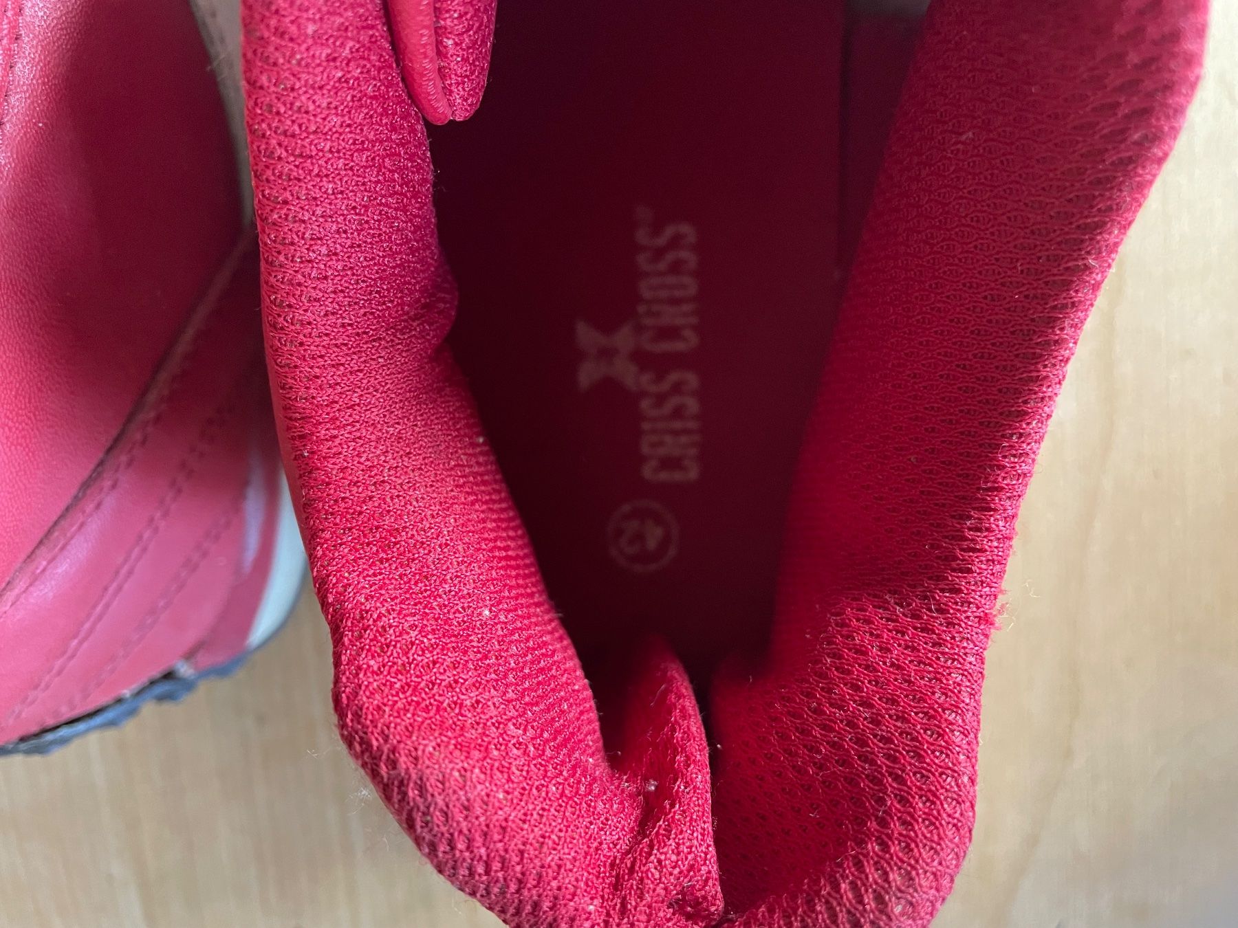 Scarpe da uomo: Turnschuhe rot Grösse 42 – Usato da Trimstein venduto da gkt 5
