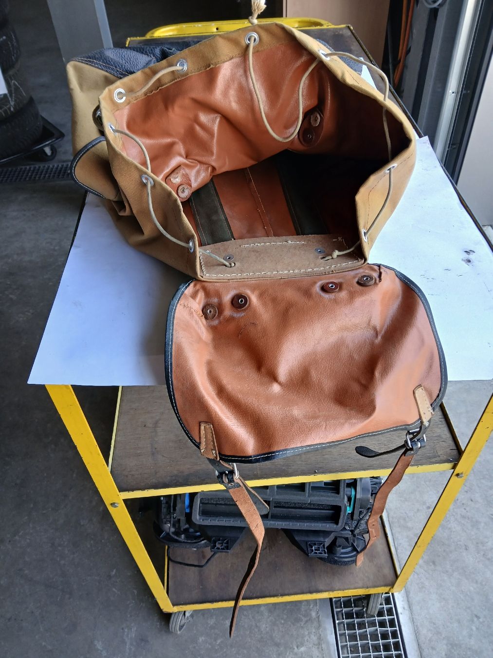 Rucksäcke: Rucksack Segeltuch Leder gebraucht. – Gebraucht aus Langenthal von Egro50 4