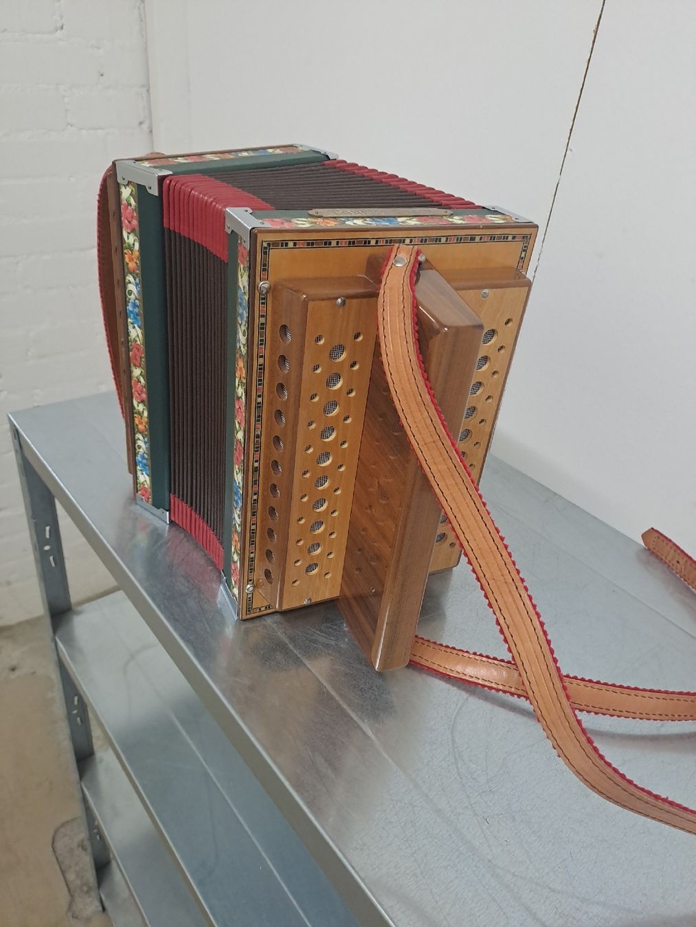 Strumenti musicali: schwyzerorgeli ton A – Usato da Villeneuve venduto da BibiVintage 9