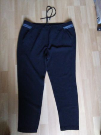 leichte Damenhose Mango XL für 10.--Fr