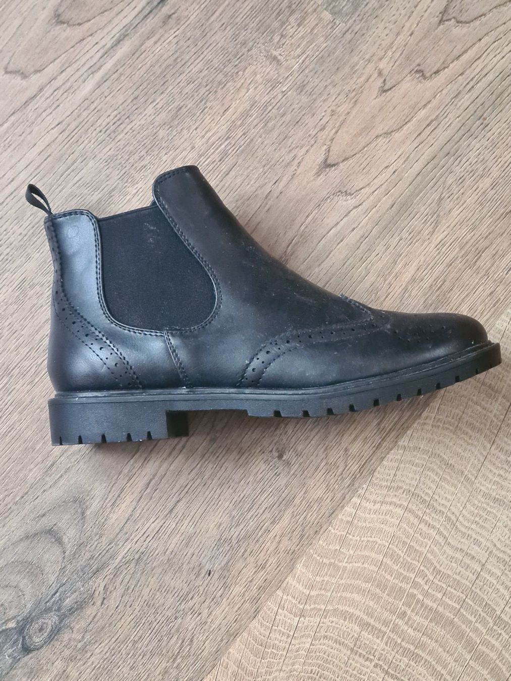 Scarpe da donna: schwarze Stiefelette Grösse 39 – Nuovo (secondo la descrizione) da Olten venduto da chaas21 1