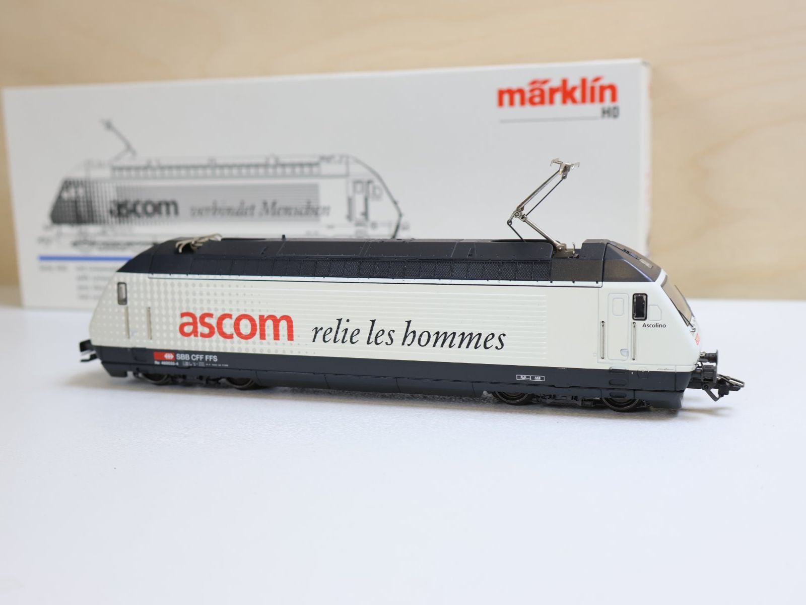 Märklin Modellini di ferrovie: Märklin SBB Re 460 E-Lok "ascom" 34617 Digital - H0 – Usato da Winterthur venduto da Monstera