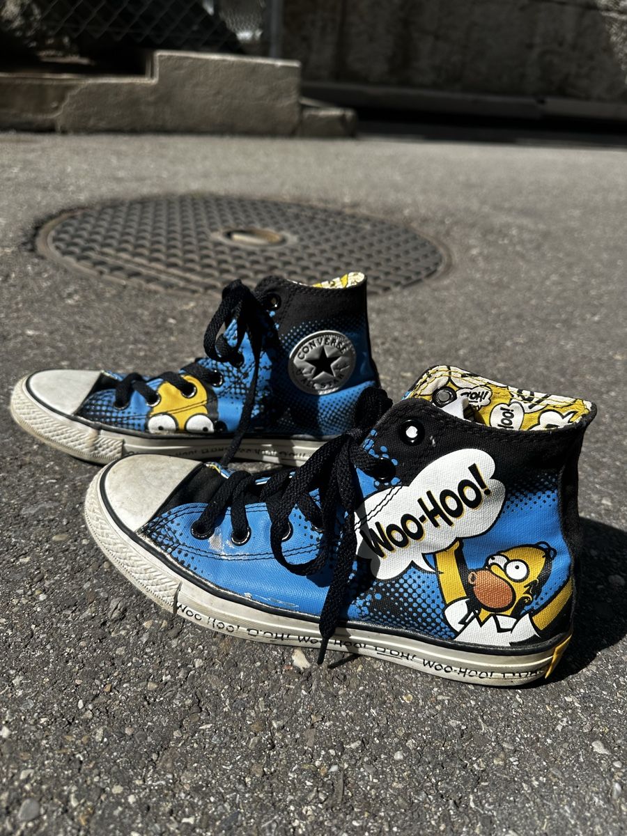 Converse Scarpe da uomo: Converse Simpsons Schuhe Grösse 37.5 gebraucht – Usato da Solothurn venduto da tab_8zc7
