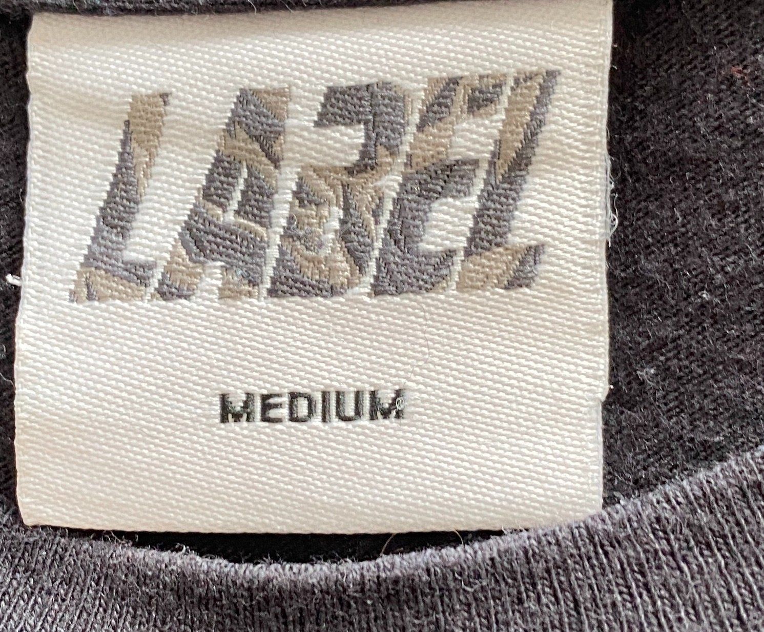 T-shirt: T-Shirt Label (M) – Usato da Gümligen venduto da Vicky2 2