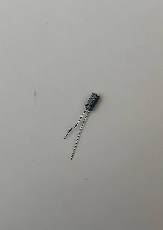 Componenti elettronici: 5 Kondensatoren 100nF – Usato da Schötz venduto da joe_q9dn 2