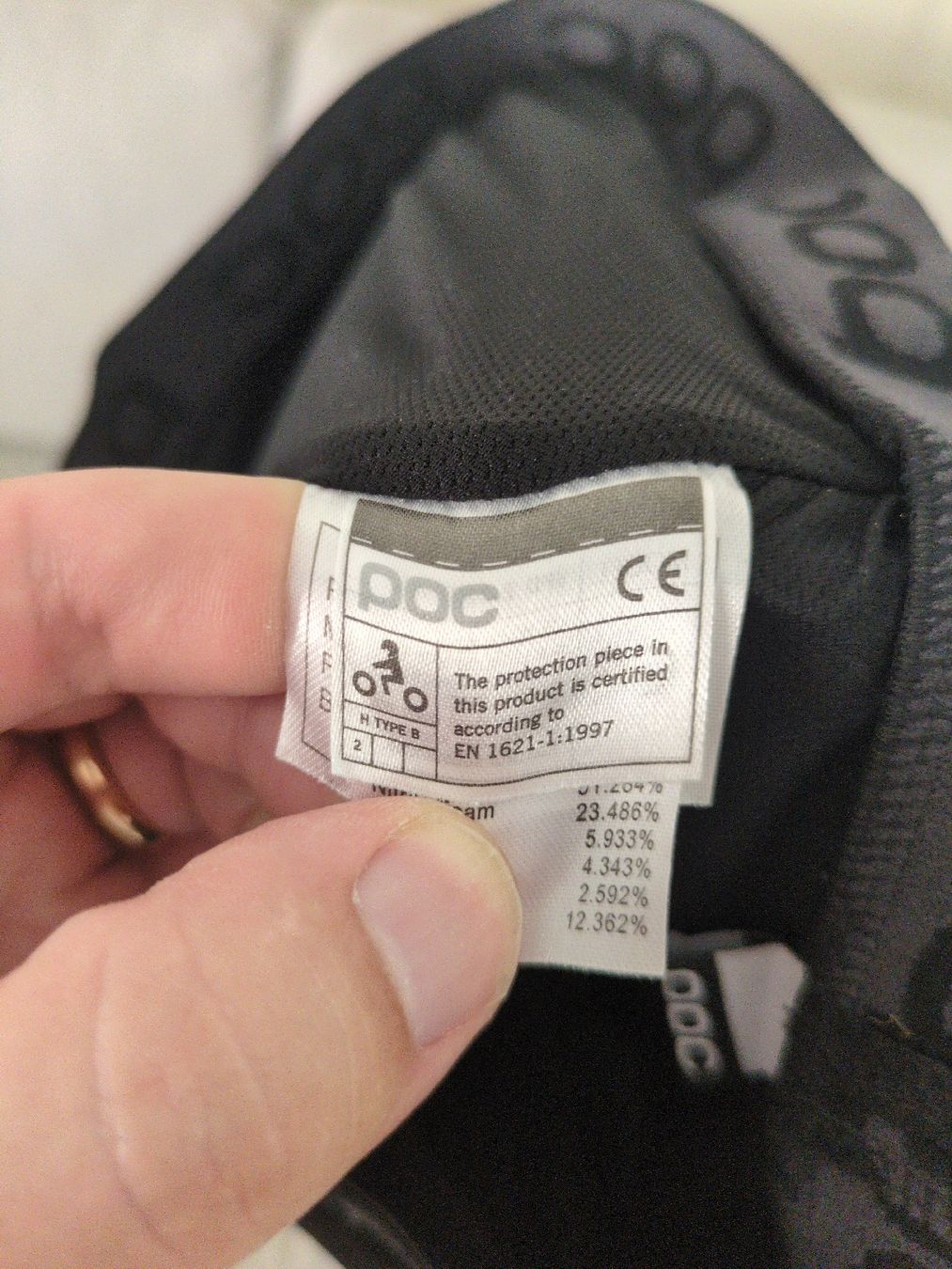 Poc Protezioni & Imbottiture: POC Hip VPD 2.0 protector Shorts black size M  – Usato da Zürich venduto da MarcDG 4